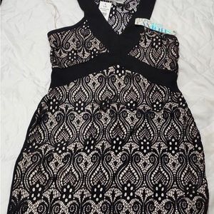 Beautiful lace dress size large